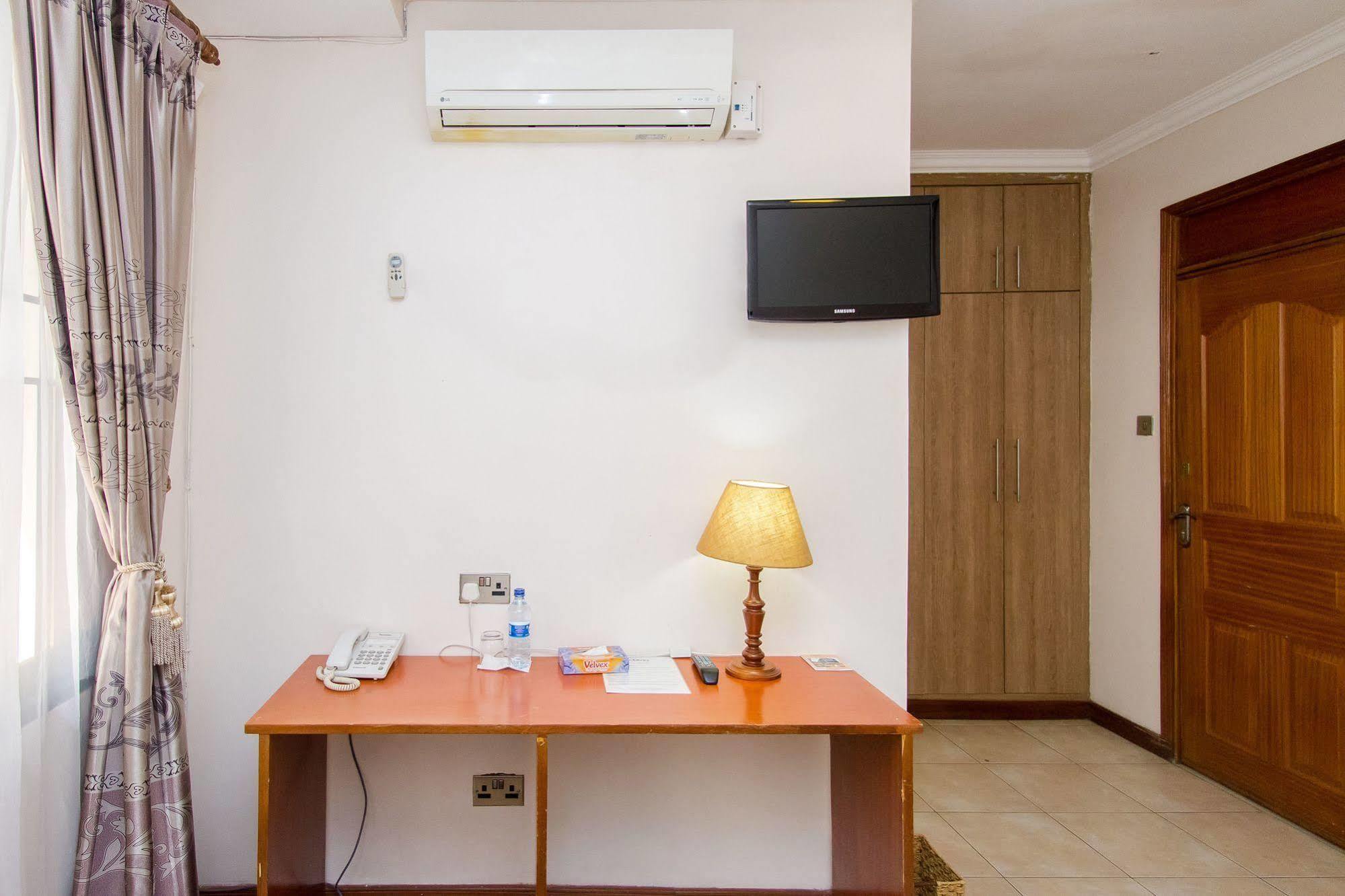 Victoria Comfort Inn Kisumu Exterior photo